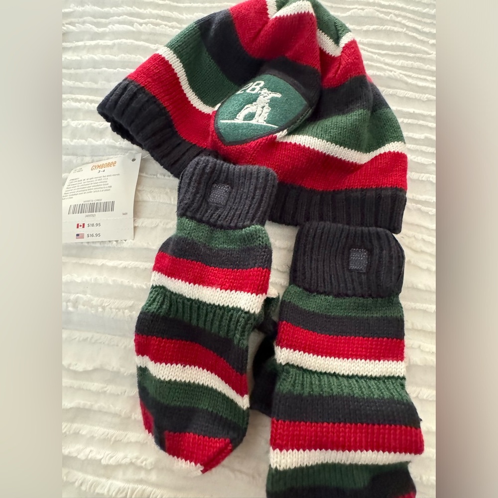 Gymboree hat and gloves/mittens size 3-4 boys